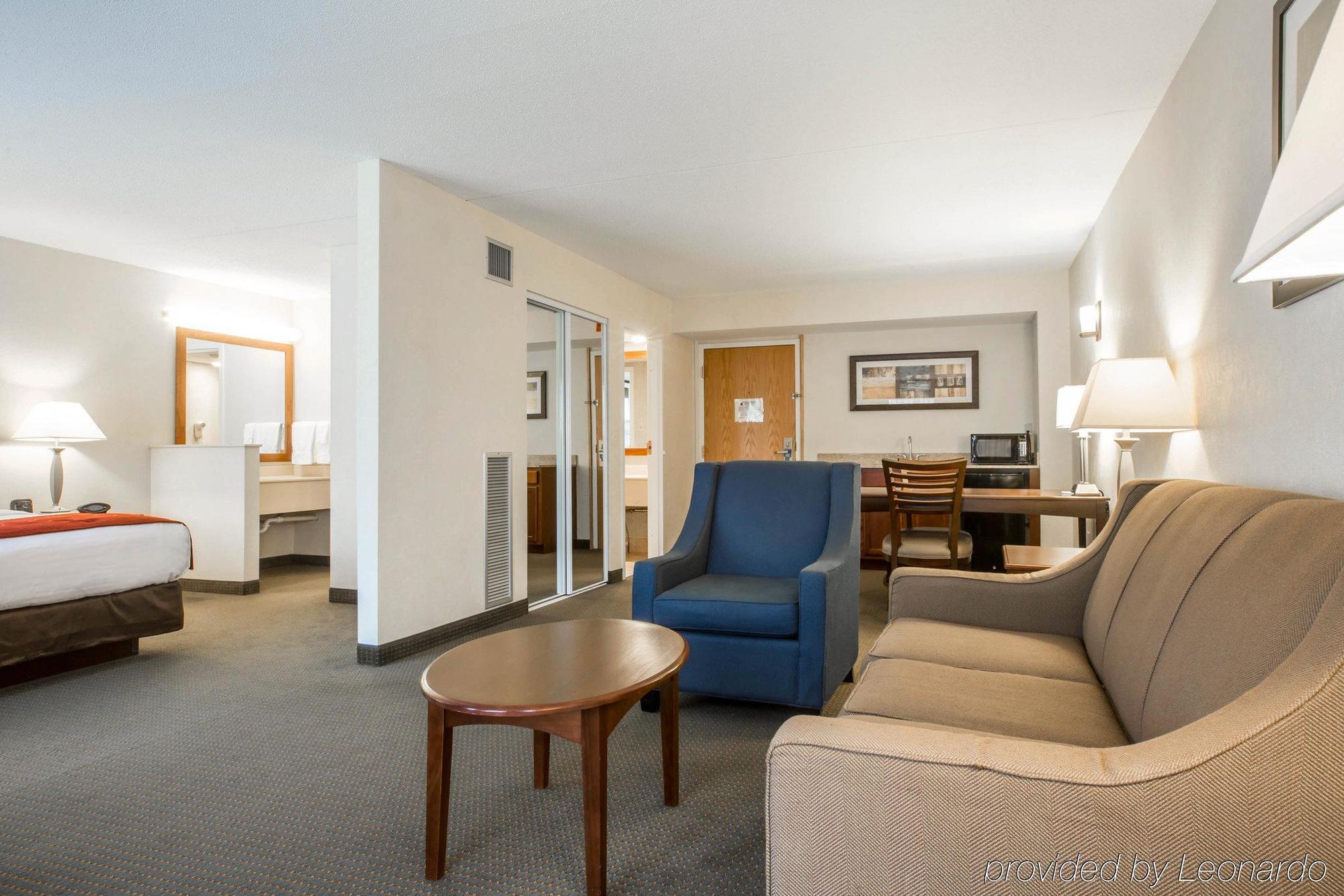 Comfort Suites South Burlington Near University Eksteriør billede