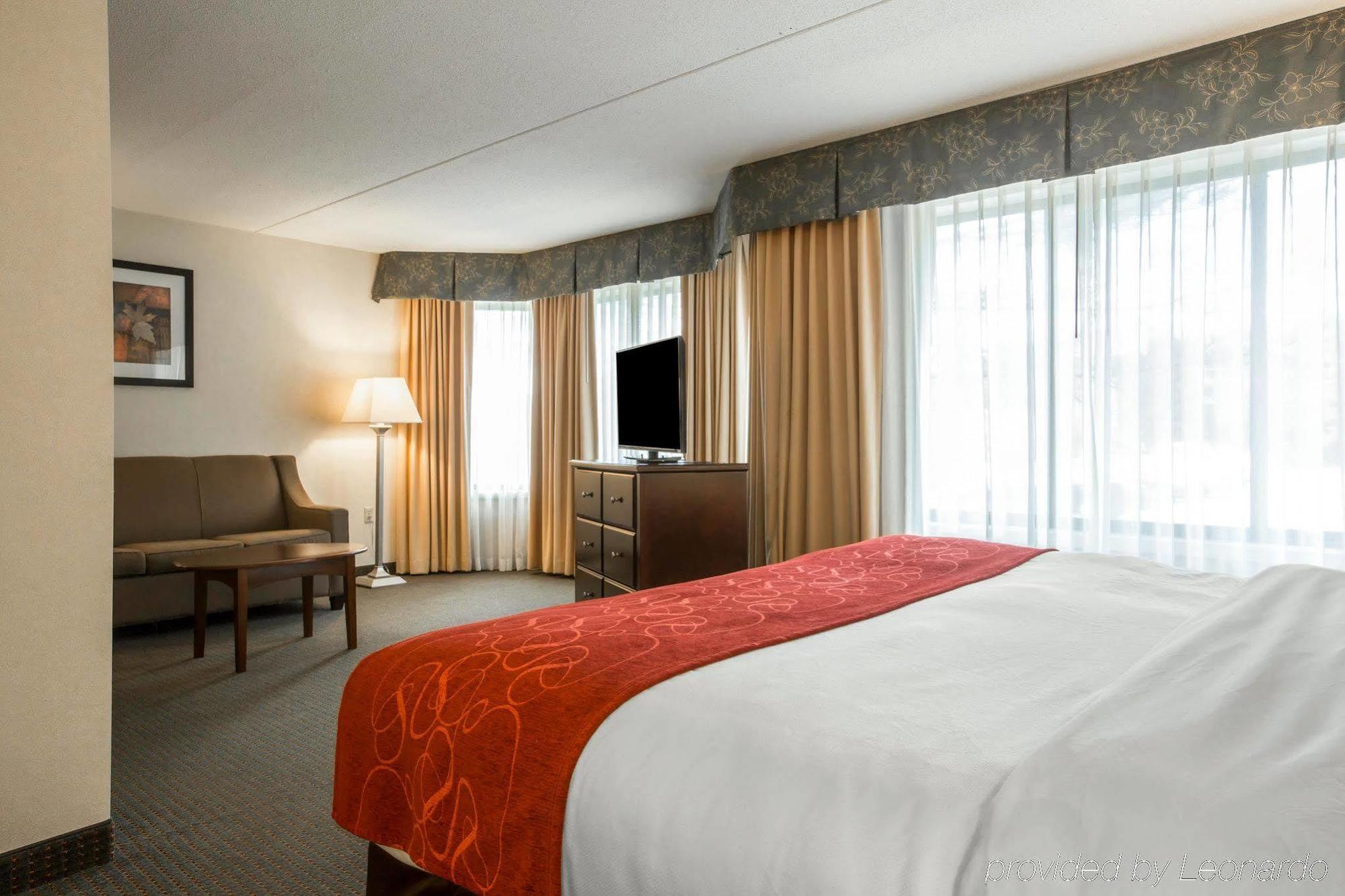 Comfort Suites South Burlington Near University Eksteriør billede