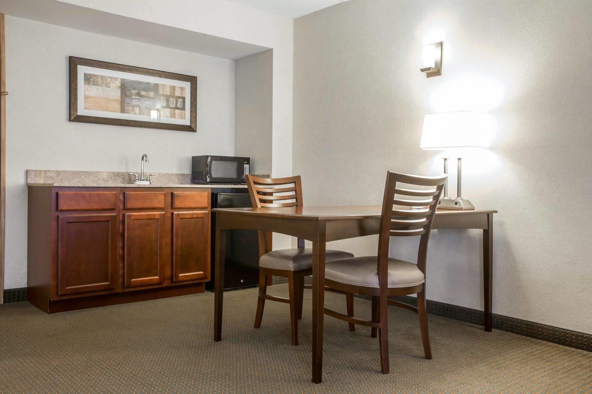Comfort Suites South Burlington Near University Eksteriør billede